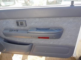 2000 Toyota Tacoma SR5 White 3.4L AT 4WD #Z23350